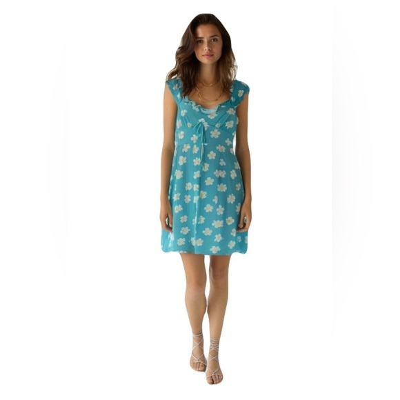 Almost Famous dress size S NWT.The floral pattern is perfect for a sunny… - Picture 1 of 5